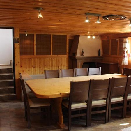Ezerets Guest House Anita Екстериор снимка