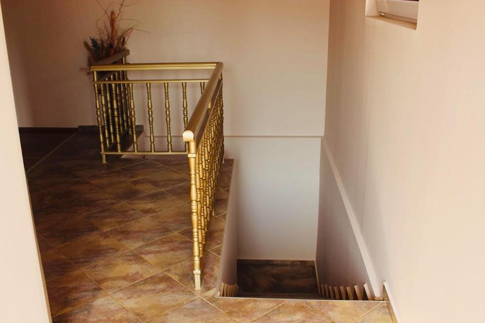 Ezerets Guest House Anita Екстериор снимка